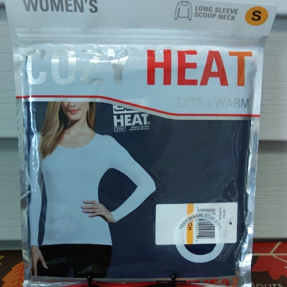 32 Degree Heat Tops - Bundle Long Sleeve Top -1 Black & 1 Indigo Iris Both One Price